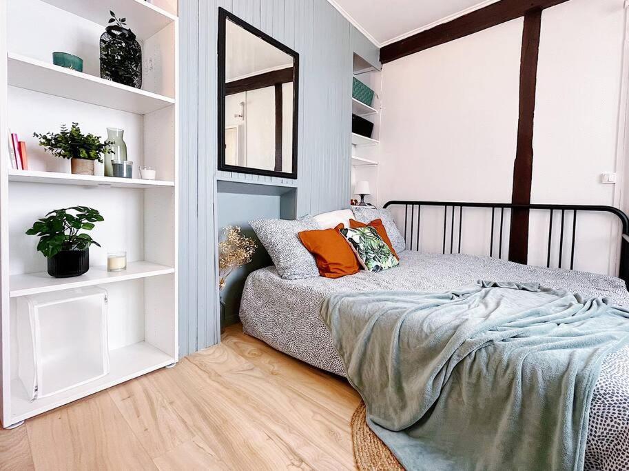 Superbe Studio Au Centre D'Orleans Διαμέρισμα Εξωτερικό φωτογραφία